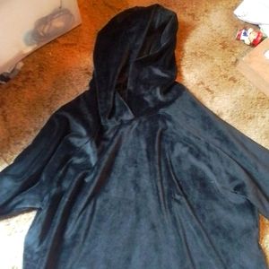 Plush HOODIE large black